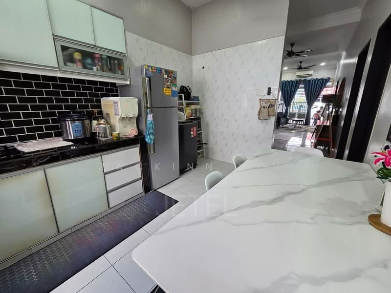Rumah Teres 1 Tingkat untuk Dijual di Telok Panglima Garang (Selangor) - Zackinn Hoi - Kitchen - PropertyGuru.com.my
