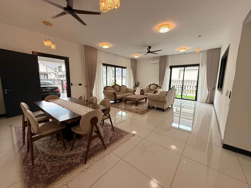 Semi-Detached House for Sale in Shah Alam (Selangor) - Zul Hasif - Living Room - PropertyGuru.com.my