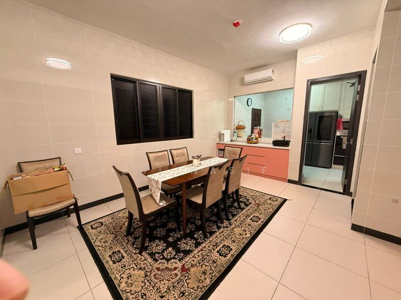 Semi-Detached House for Sale in Shah Alam (Selangor) - Zul Hasif - Dining Room - PropertyGuru.com.my