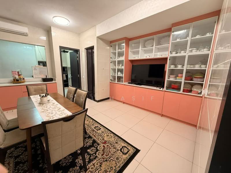 Semi-Detached House for Sale in Shah Alam (Selangor) - Zul Hasif - Dining Room - PropertyGuru.com.my