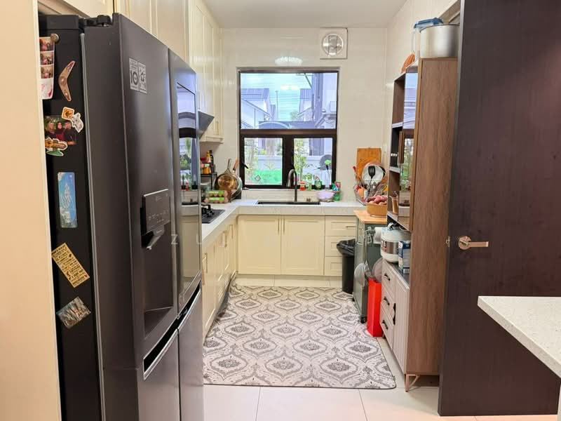 Semi-Detached House for Sale in Shah Alam (Selangor) - Zul Hasif - Kitchen - PropertyGuru.com.my