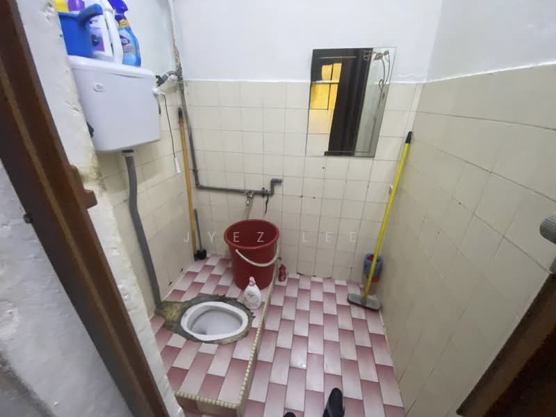 Rumah Teres 1 Tingkat untuk Dijual di Skudai (Johor) - Jyez Lee - Bathroom - PropertyGuru.com.my