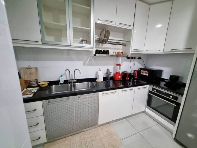 Townhouse for Sale in Shah Alam (Selangor) - Emily Kho - Kitchen - PropertyGuru.com.my