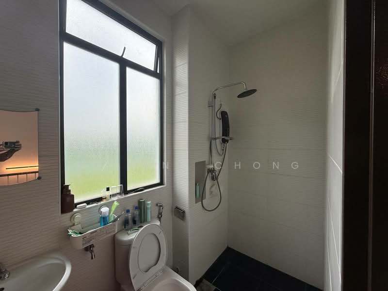 Terraced House for Sale in Kota Masai (Pasir Gudang) - Fu Heng Chong - Bathroom - PropertyGuru.com.my