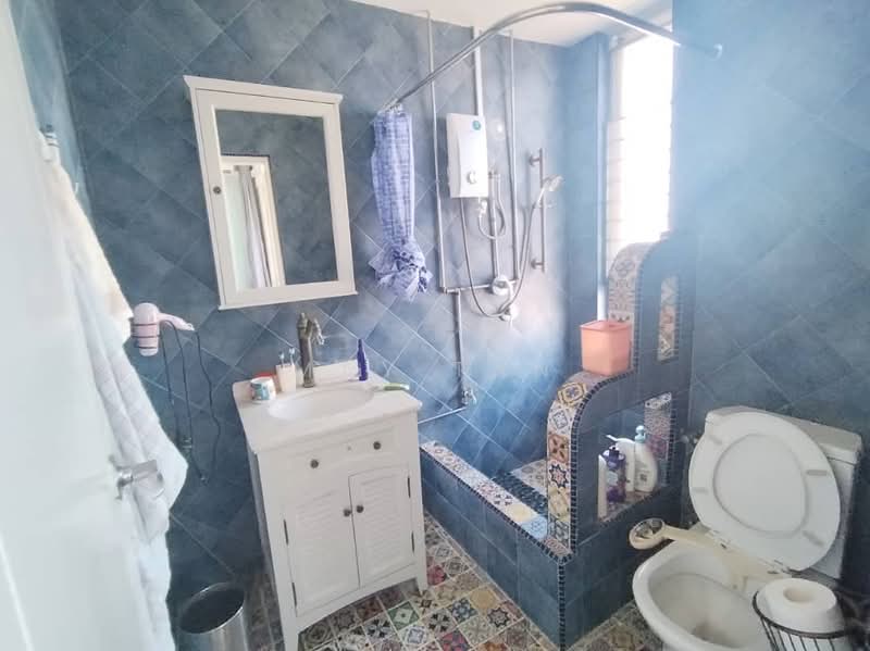 Kondominium untuk Dijual di Surin Condominium - May Tan - Bathroom - PropertyGuru.com.my