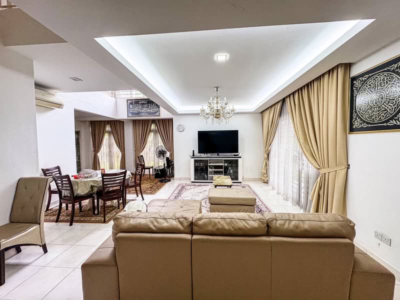 2-storey Terraced House for Sale in Seksyen 8 (Bangi) - Ilman Nahri - Living Room - PropertyGuru.com.my