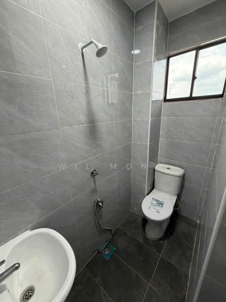 2-storey Terraced House for Sale in Taman Desa Cemerlang (Ulu Tiram) - Wil Mong - Bathroom - PropertyGuru.com.my