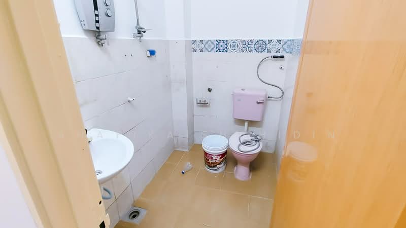 Rumah Teres 1 Tingkat untuk Dijual di Taman Meru Jaya (Kapar) - Shafika Shahidin - Bathroom - PropertyGuru.com.my