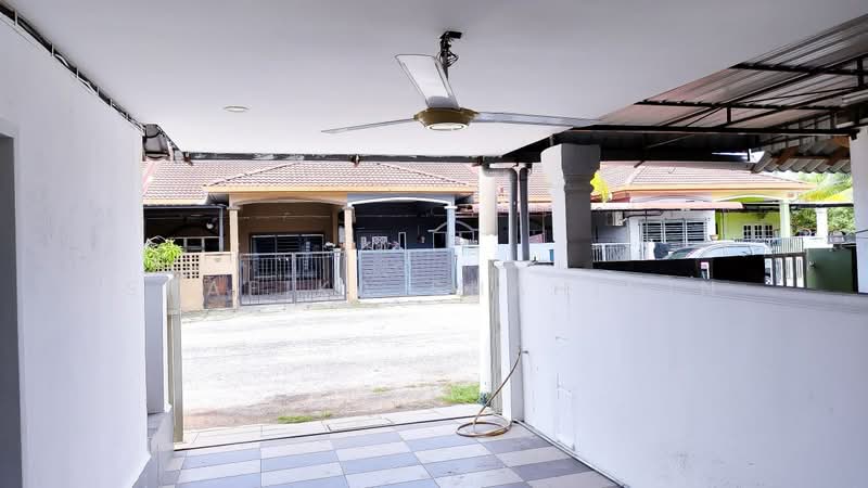 Rumah Teres 1 Tingkat untuk Dijual di Taman Meru Jaya (Kapar) - Shafika Shahidin - Exterior - PropertyGuru.com.my