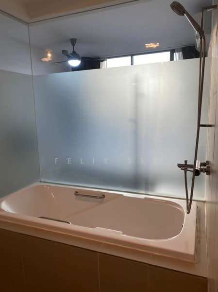 Servis Apartment untuk Disewa di KL Gateway Residences - Felis See - Bathroom - PropertyGuru.com.my