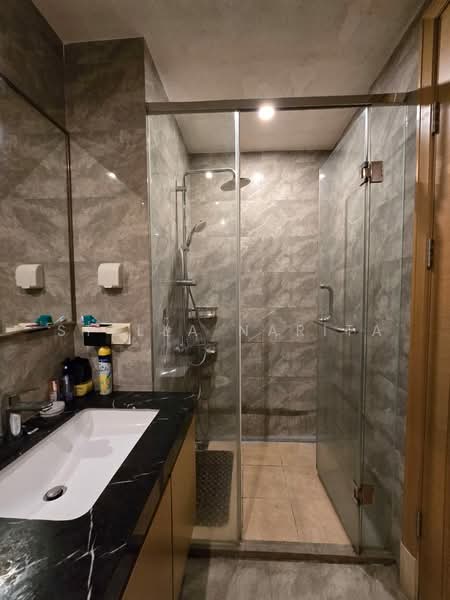 Servis Apartment untuk Disewa di R&F Princess Cove Phase 1 - Stella Narita - Bathroom - PropertyGuru.com.my