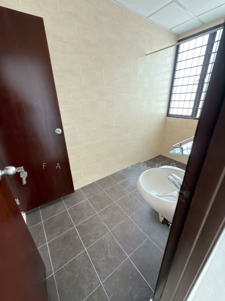 Rumah Bandar untuk Dijual di Tanjung Bungah (Penang) - Fanny Wong - Bathroom - PropertyGuru.com.my