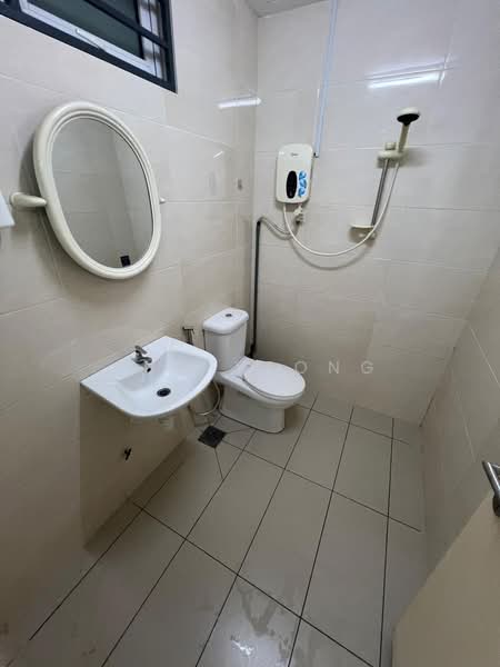 Servis Apartment untuk Disewa di De Centrum Residences - Sum Yeong - Bathroom - PropertyGuru.com.my