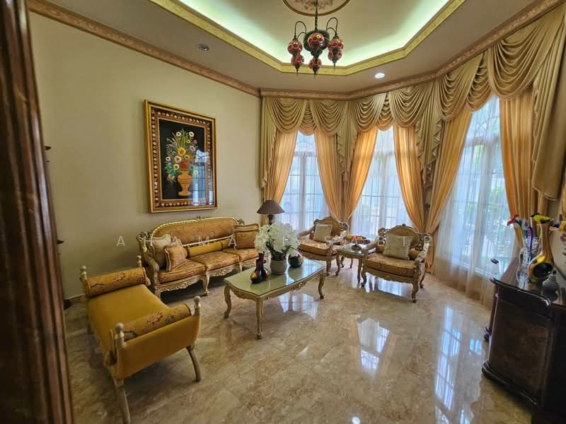 Bungalow for Sale in Petaling Jaya (Selangor) - Ahamadi Sabir - Living Room - PropertyGuru.com.my