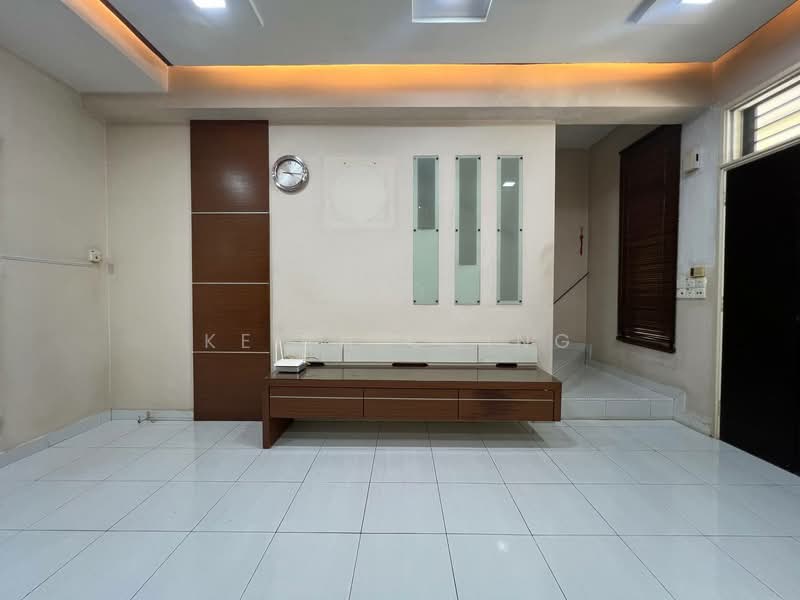 2-storey Terraced House for Sale in Taman Setia Indah (Tebrau) - Keith Ching - Living Room - PropertyGuru.com.my