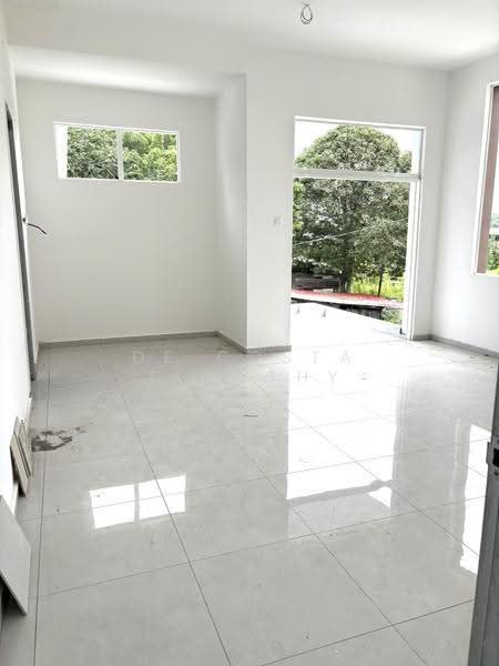 Rumah Berkembar untuk Dijual di Kampung Enam (Melaka City) - De Costa Timothy - Interior - PropertyGuru.com.my