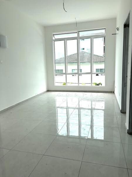 Rumah Berkembar untuk Dijual di Kampung Enam (Melaka City) - De Costa Timothy - Living Room - PropertyGuru.com.my