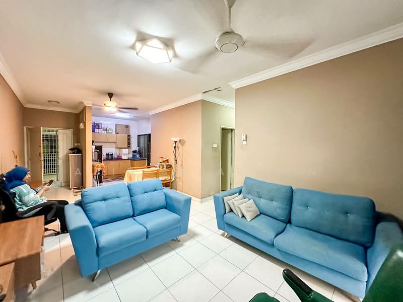 Apartment for Sale at Sri Pinang Villa - Abid Sabarudin - Living Room - PropertyGuru.com.my