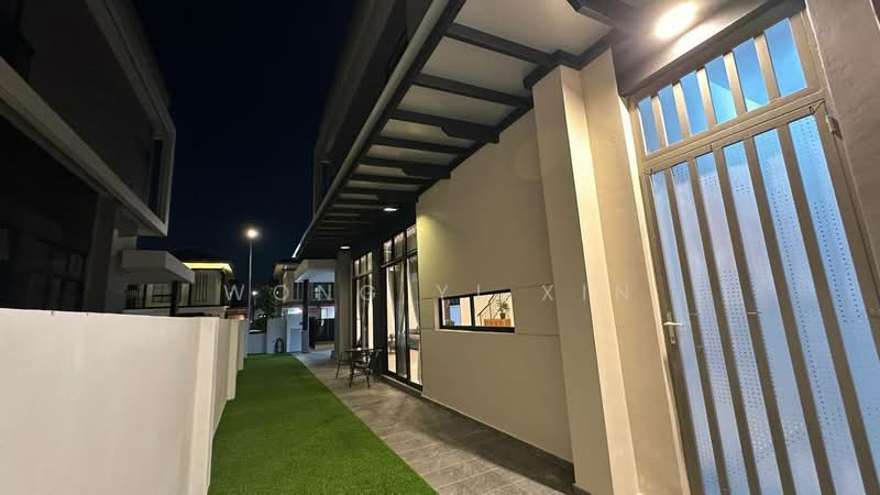 Cluster House for Rent in Austin Crest (Johor Bahru) - Wong Yi Xin - Exterior - PropertyGuru.com.my