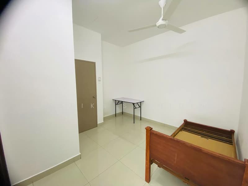 Semi-Detached House for Sale in Alam Budiman (Shah Alam) - Shafika Shahidin - Bedroom - PropertyGuru.com.my