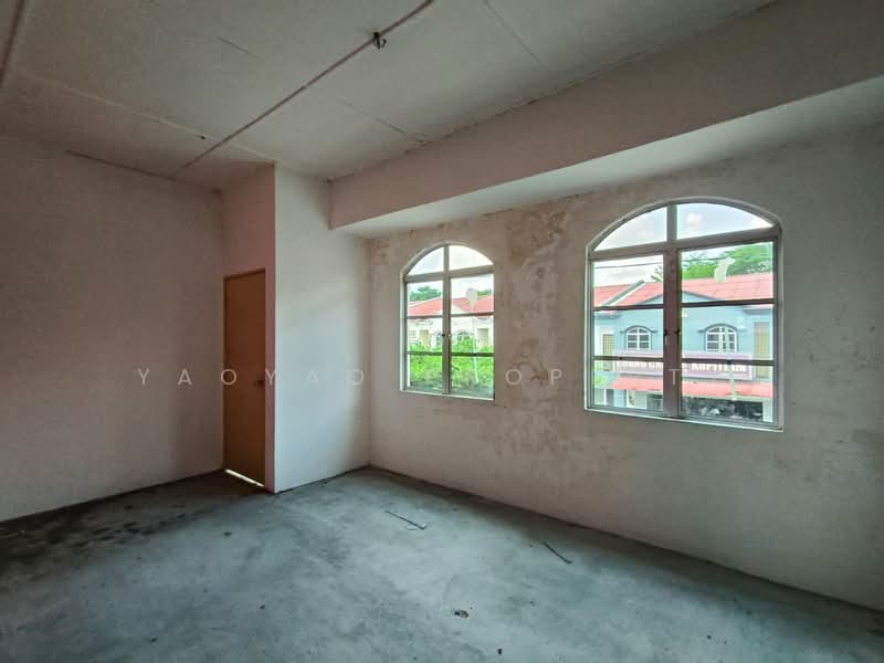 Kedai untuk Dijual di Simpang Renggam (Johor) - Yaoyao Property - Interior - PropertyGuru.com.my