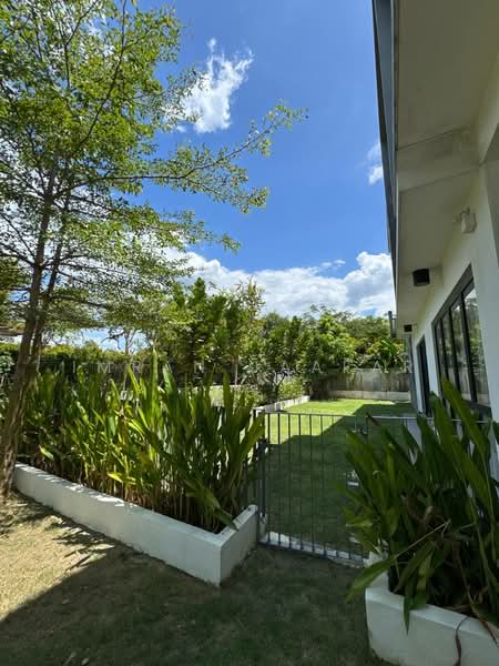 Rumah Berkembar untuk Dijual di Kota Kemuning (Shah Alam) - Imran Jaafar - Exterior - PropertyGuru.com.my