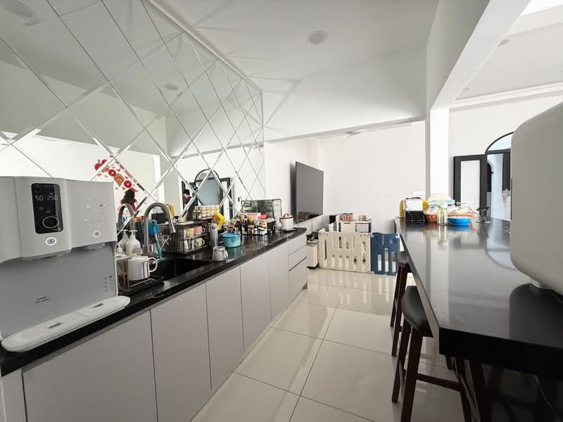 Cluster House for Sale in Medini (Iskandar Puteri (Nusajaya)) - Rainee Lai - Kitchen - PropertyGuru.com.my