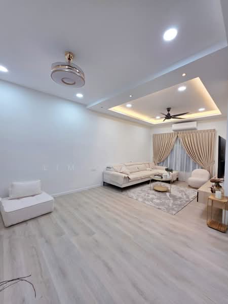 Rumah Teres 2 Tingkat untuk Dijual di Taman Maju (Batu Pahat) - Lim Qiao Yi - Living Room - PropertyGuru.com.my