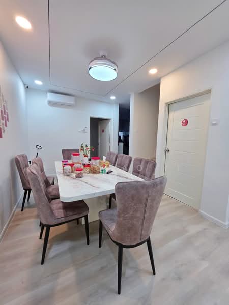 Rumah Teres 2 Tingkat untuk Dijual di Taman Maju (Batu Pahat) - Lim Qiao Yi - Dining Room - PropertyGuru.com.my