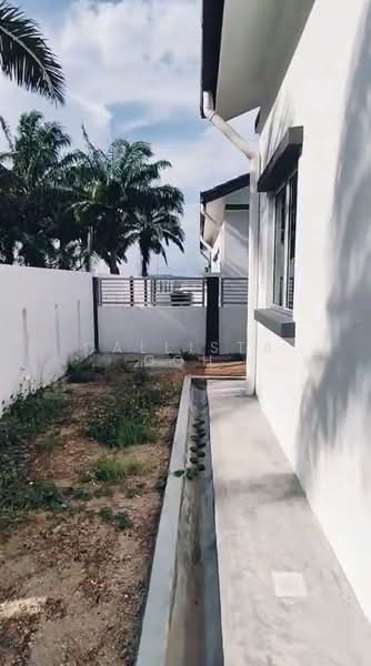 Semi-Detached House for Sale in Kapar (Selangor) - Callista Goh - Exterior - PropertyGuru.com.my