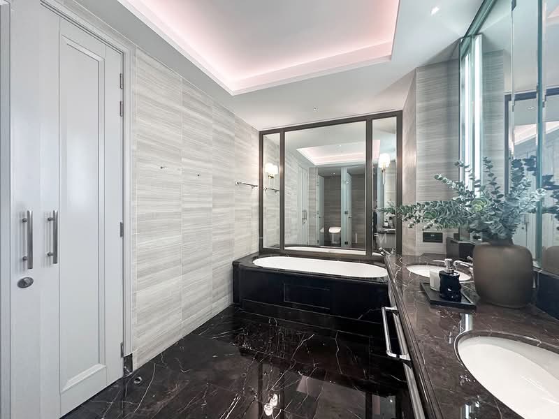 Service Residence for Sale at St Regis - Tarsha Lim - Bathroom - PropertyGuru.com.my