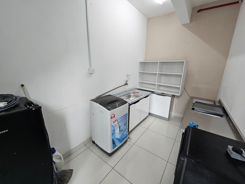 Servis Apartment untuk Disewa di De Centrum Residences - Sum Yeong - Kitchen - PropertyGuru.com.my