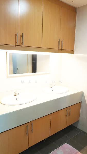 Shop / Office for Rent in Puchong (Selangor) - Max Low - Bathroom - PropertyGuru.com.my