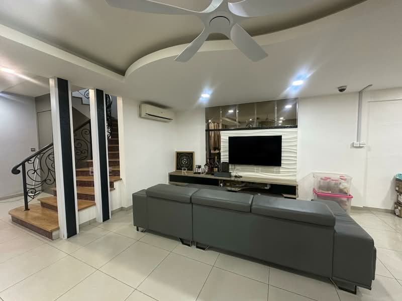 Semi-Detached House for Sale in Taman Iping (Batu Maung) - Bernard Chew - Living Room - PropertyGuru.com.my