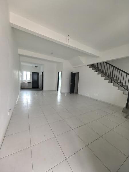 Rumah Teres 2-Tingkat untuk Dijual di Kapar (Selangor) - Janice Low - Living Room - PropertyGuru.com.my