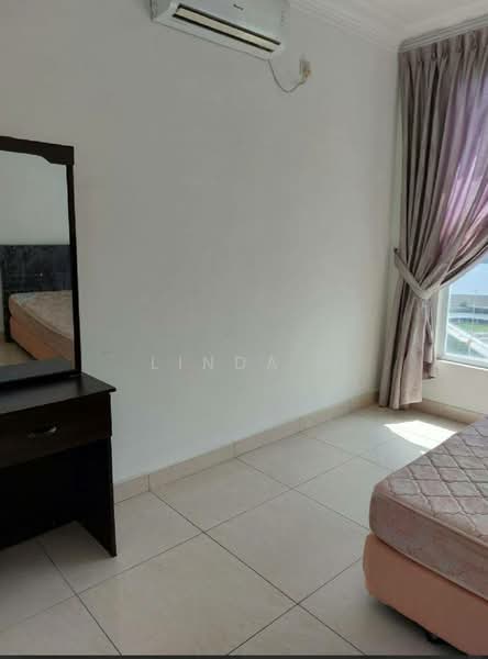 Servis Apartment untuk Dijual di Pangsapuri Tanah Emas (Golden Sands) - Linda . - Bedroom - PropertyGuru.com.my