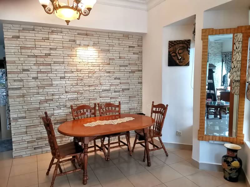Kondominium untuk Dijual di Robson Condominium - KK Ong - Dining Room - PropertyGuru.com.my