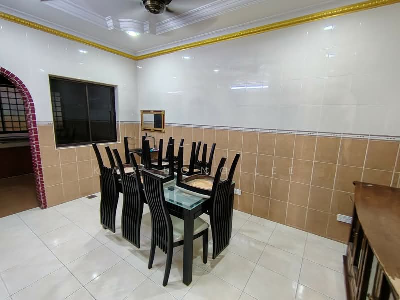 2-storey Terraced House for Sale in Silibin (Ipoh) - Kar Long Lee - Dining Room - PropertyGuru.com.my