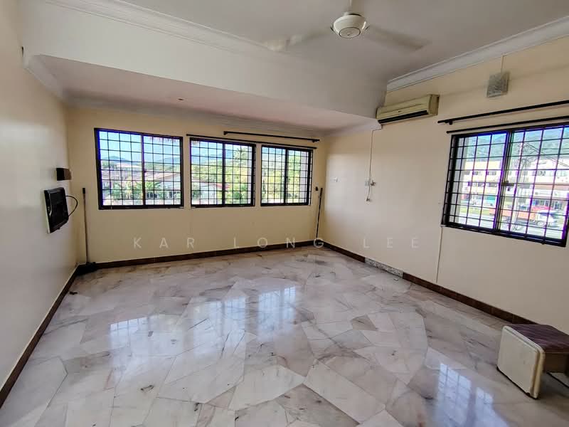 2-storey Terraced House for Sale in Silibin (Ipoh) - Kar Long Lee - Living Room - PropertyGuru.com.my