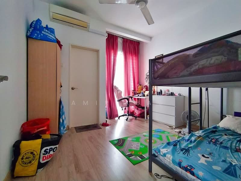 2-storey Terraced House for Sale in Shah Alam (Selangor) - Amir Abas - Bedroom - PropertyGuru.com.my