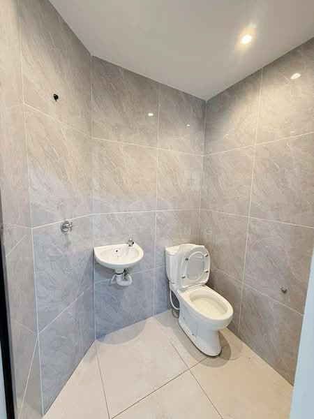 2-storey Terraced House for Sale in Taman Skudai Baru (Skudai) - Alex Ng - Bathroom - PropertyGuru.com.my