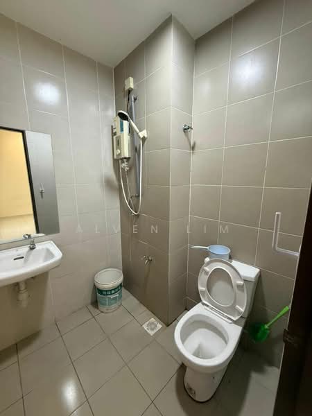 Servis Apartment untuk Dijual di Suria Putra - Alven Lim - Bathroom - PropertyGuru.com.my