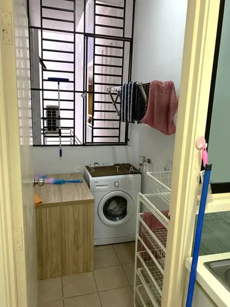 Service Residence for Sale at D'Summit Residences - CS Tan - PropertyGuru.com.my