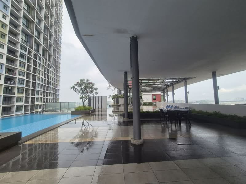 Service Residence for Sale at i-SOHO @ i-City - Keyn Aziz - Exterior - PropertyGuru.com.my