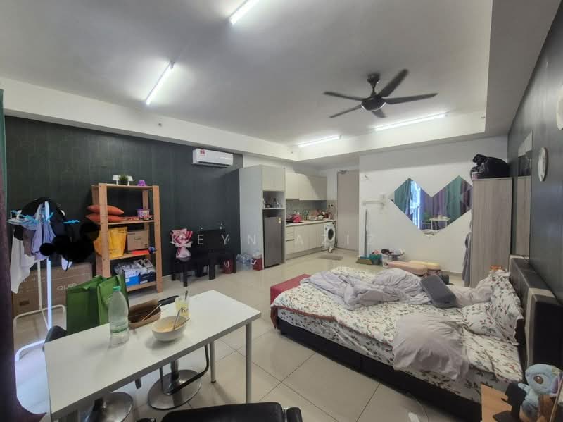 Service Residence for Sale at i-SOHO @ i-City - Keyn Aziz - Bedroom - PropertyGuru.com.my