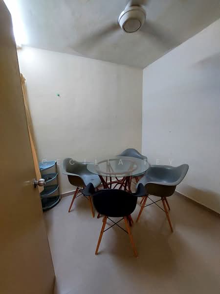 Rumah Flat untuk Disewa di Pudu Impian 1 - Cecilia Tey - Bedroom - PropertyGuru.com.my