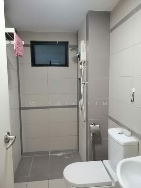 Kondominium untuk Dijual di The Z Residence - Winnie Lim - Bathroom - PropertyGuru.com.my