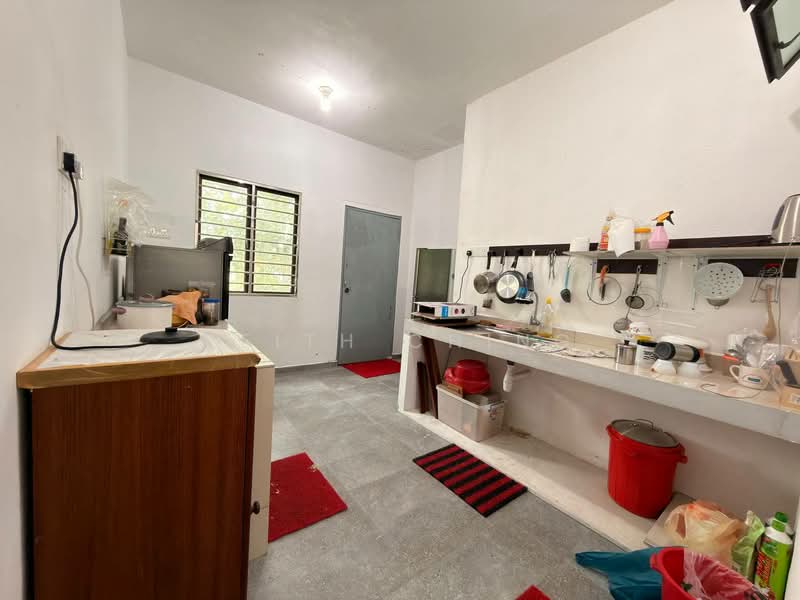 2-storey Terraced House for Sale in Skudai (Johor) - Keith Ching - Kitchen - PropertyGuru.com.my
