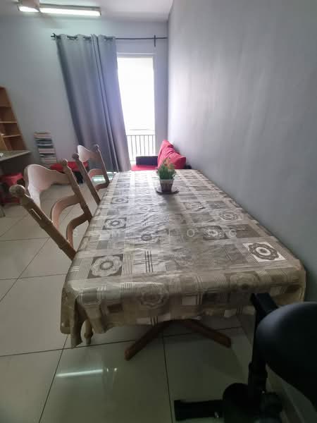 Servis Apartment untuk Disewa di De Centrum Residences - Sum Yeong - Dining Room - PropertyGuru.com.my