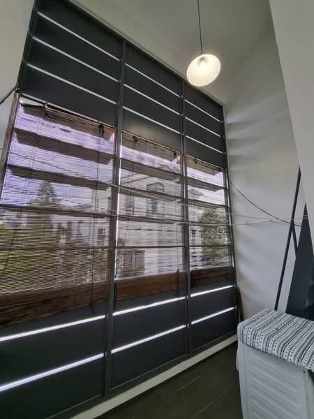 Rumah Teres 3 Tingkat untuk Disewa di The Breezeway - Grace Ho - Balcony - PropertyGuru.com.my